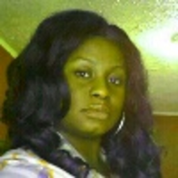 Profile Picture of Millicent Amponsah (@milliybemaa) on Poshmark