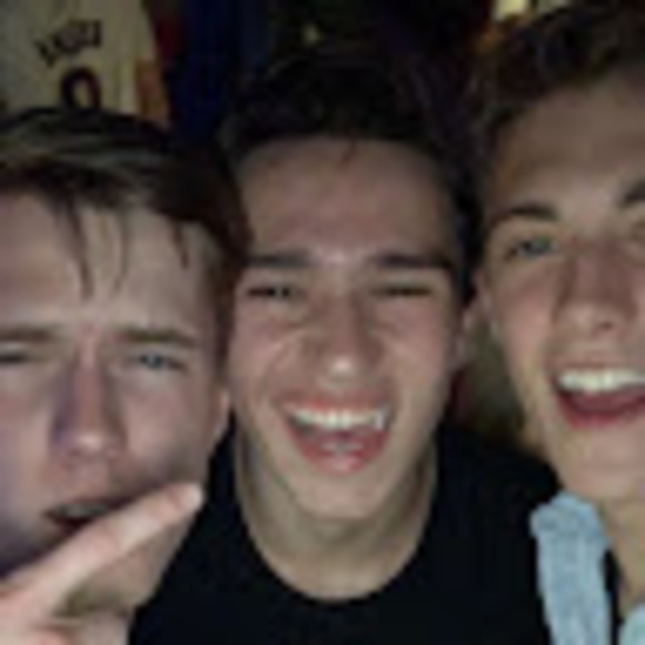 Profile Picture of Evan Duggins (@evan_duggins) on Poshmark