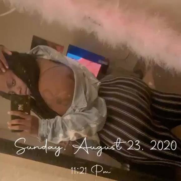 Profile Picture of Brittany Scivally (@meetbdaily) on Poshmark