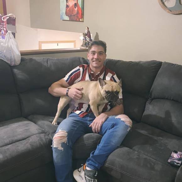 Profile Picture of Andrew Meucci (@andrewmeucci) on Poshmark