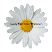 Profile Picture of DaisySunnySummers (@DaisySunnySummers) on Youtube