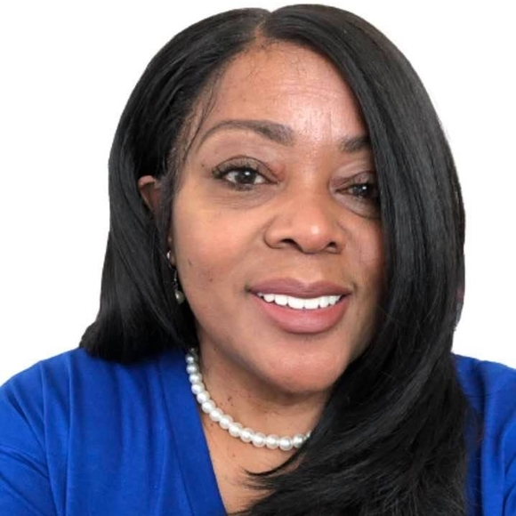 Profile Picture of Erica Floyd bradley (@efloyd143) on Poshmark