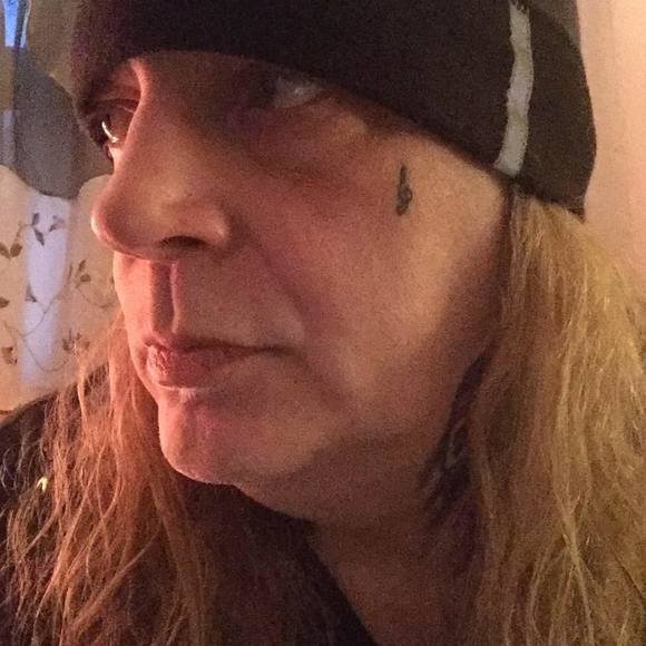 Profile Picture of James Olsen (@bigpapapimpster) on Poshmark