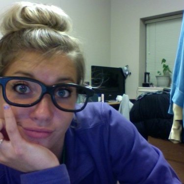 Profile Picture of Lindsey Fowler-Wacho (@Lindzerd11) on Twitter