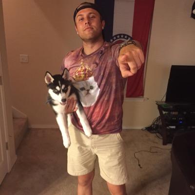 Profile Picture of Kyle Backers (@KyleLikesFood93) on Twitter