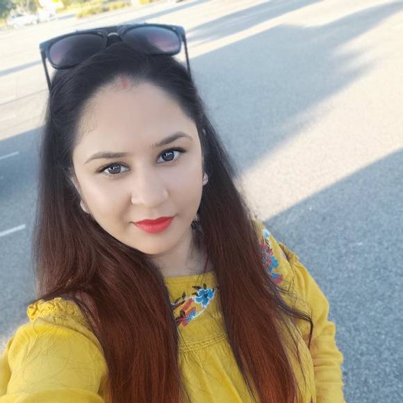 Profile Picture of Richa Kumar (@neeraj_2575) on Poshmark