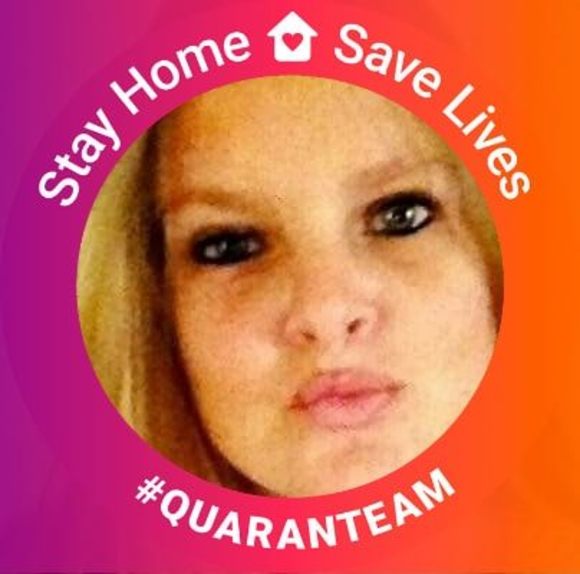 Profile Picture of Amy Roach (@amyallanah) on Poshmark