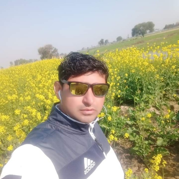 Profile Picture of Neeraj Neeraj (@neerajdalal96) on Poshmark
