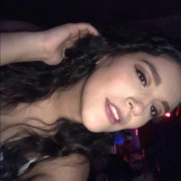 Profile Picture of Cynthia Corpus (@cynthiaacgc) on Poshmark