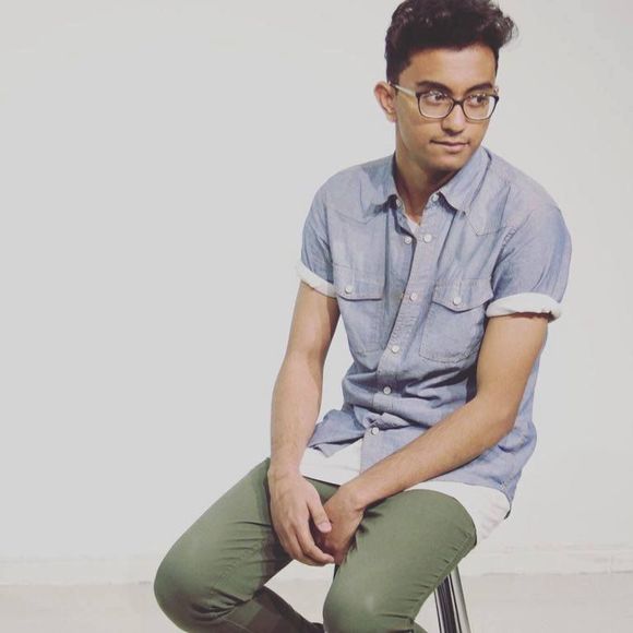 Profile Picture of Serosh Tahir (@seroshtahir) on Poshmark