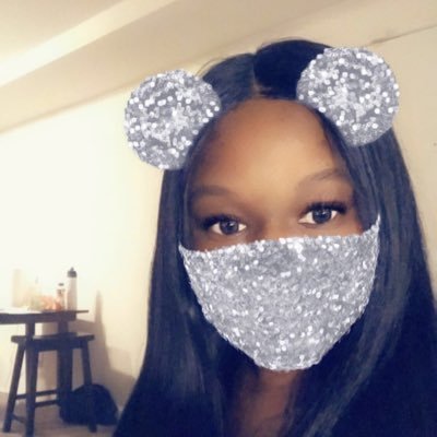 Profile Picture of Prettyblack (@RobinSavoy5) on Twitter