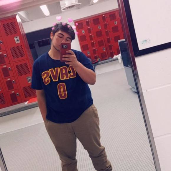 Profile Picture of Garret Babbitt (@garret_babbitt) on Poshmark