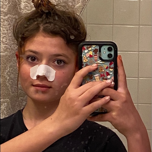 Profile Picture of Mckenzie Earl (@kenzieearl) on Poshmark
