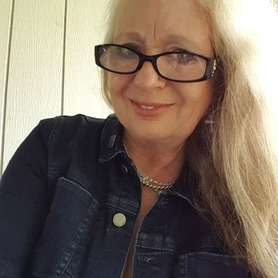 Profile Picture of Lisa Byrd @Benchmark (@LisaByrdNshvll) on Twitter