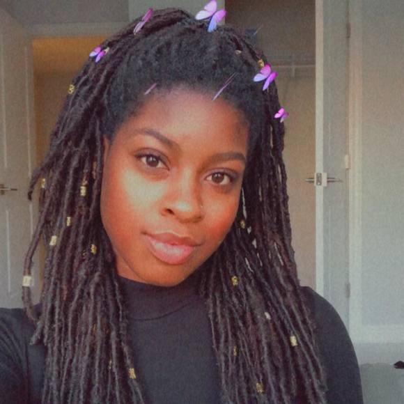 Naomi Samuel - Poshmark Profile Picture of Naomi Samuel (@naomi_samuel) on Poshmark