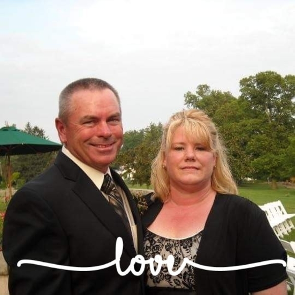 Profile Picture of Rhonda Read (@ron_rhonda72) on Poshmark