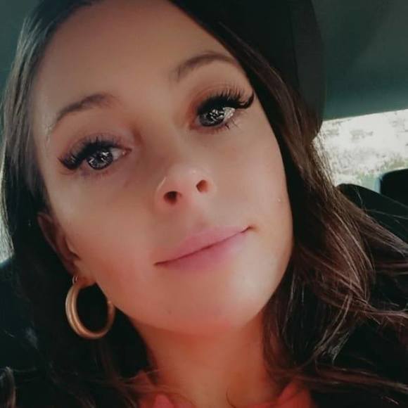 Christy Mccarver - Poshmark Profile Picture of Christy Mccarver (@christymccarver) on Poshmark