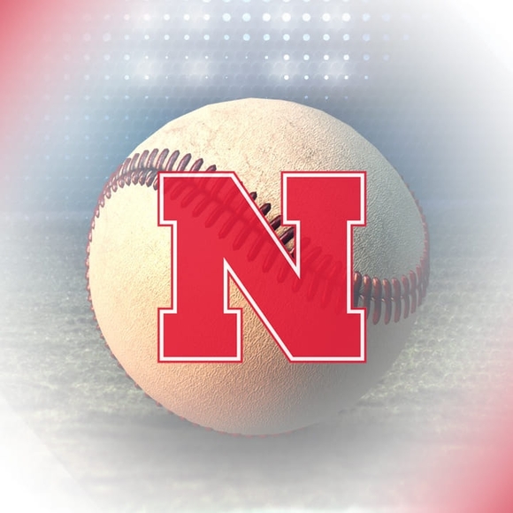 Profile Picture of Kim Wenzel (@kswenz) on Poshmark