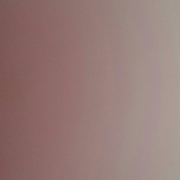 Profile Picture of Danielle Zarling (@dz1014) on Poshmark