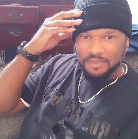 Profile Picture of Dwayne Chapman (@smuv757) on Poshmark