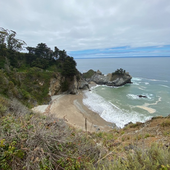 Profile Picture of Marcelle Martinez (@shortymamas2) on Poshmark