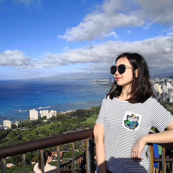 Profile Picture of Cindy Wu (@cindywu945) on Poshmark