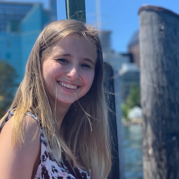 Profile Picture of Sandra Browko (@sbrowko) on Poshmark