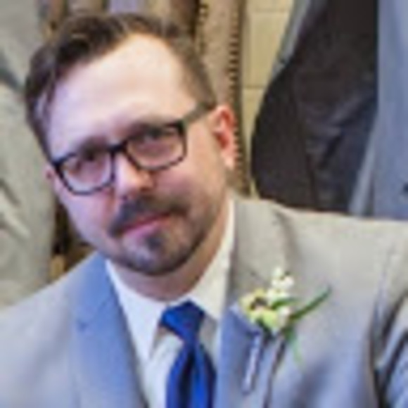 Profile Picture of Chris Sonnleitner (@csonnleitner) on Poshmark