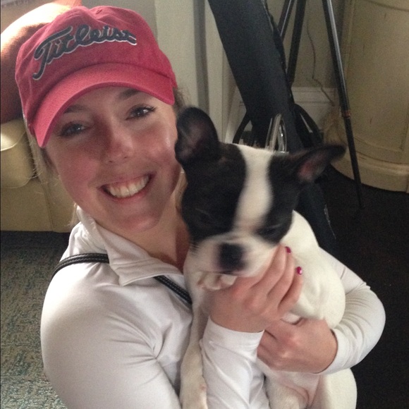 Profile Picture of Stephanie Sepe (@stephaniejsepe) on Poshmark