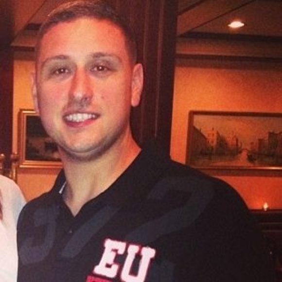 Profile Picture of Bill Gosser (@billgosser) on Poshmark