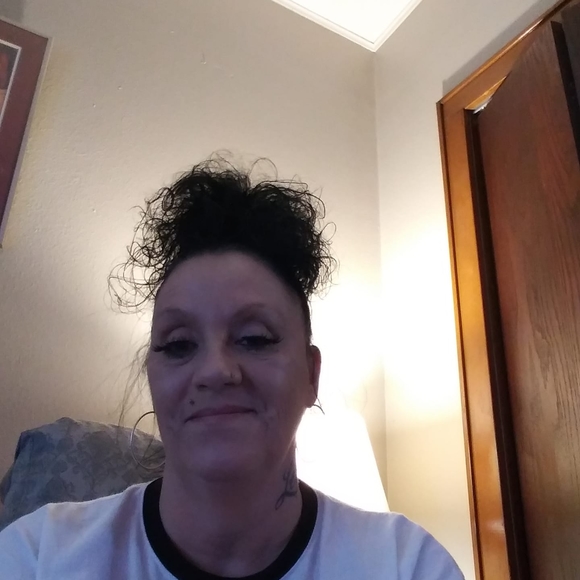 Profile Picture of Bridget Bosley (@bridget_bosley) on Poshmark