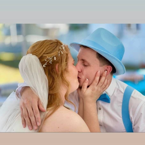 Profile Picture of Shayna Gonzalez (@shaynagonzal530) on Poshmark