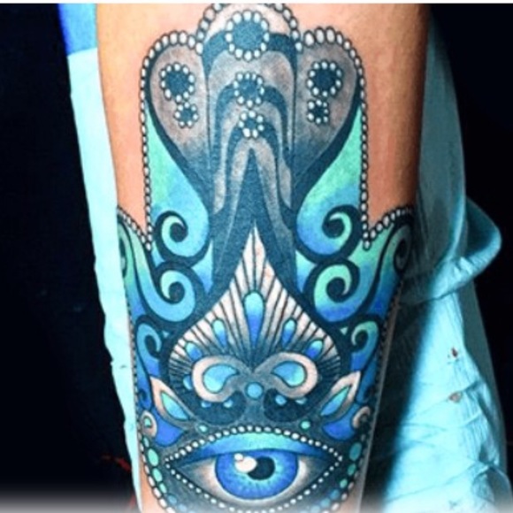 Profile Picture of Yeni Lopez (@ylg94) on Poshmark