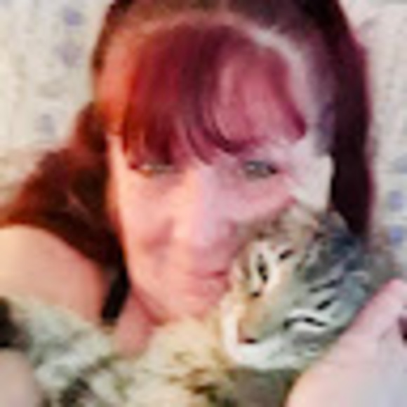 Profile Picture of Patty Gaddis (@pcakkes67) on Poshmark