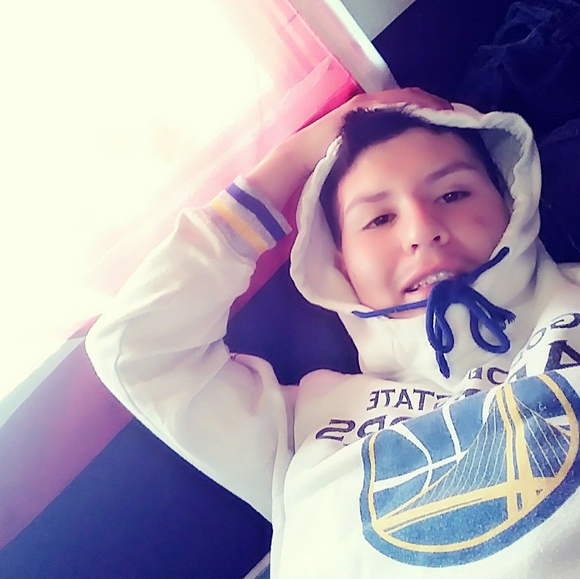 Profile Picture of Alex Vela (@velaalex710) on Poshmark