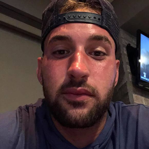 Profile Picture of Anthony Dellipizzi (@adellipizzi) on Poshmark