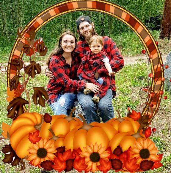 Profile Picture of Shelby Barquist (@shelbybarquist) on Poshmark