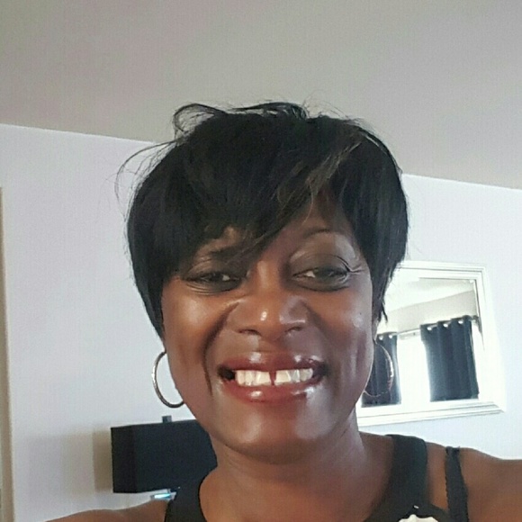 Profile Picture of Bobbie Adkins (@belzoni59) on Poshmark
