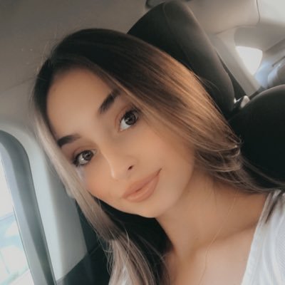 Profile Picture of Meredith Fink (@merefink) on Twitter