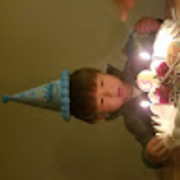 Profile Picture of Minchul Cho (@minchulcho) on Poshmark