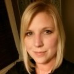 Profile Picture of Nikki (@nikki_bloom) on Twitter