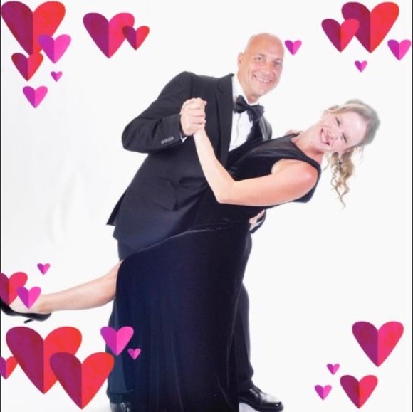 Profile Picture of Mandy Dyer (@mandy_dyer) on Poshmark