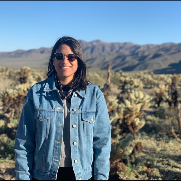 Profile Picture of Leliah Kishbaugh (@leliahmk) on Poshmark