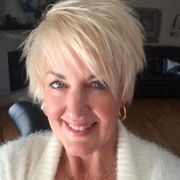 Profile Picture of Amelia Hinote (@ahinote) on Poshmark