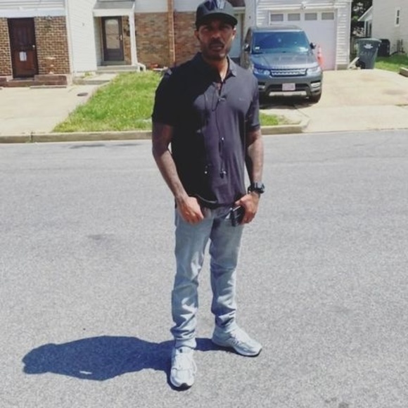Profile Picture of Bobby Richards (@dcedgewood007) on Poshmark