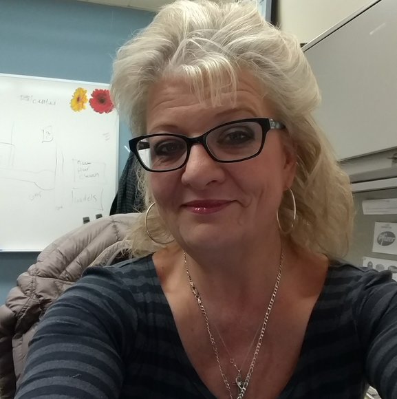 Profile Picture of Sindalyn Wolthuis (@sswolthu) on Poshmark