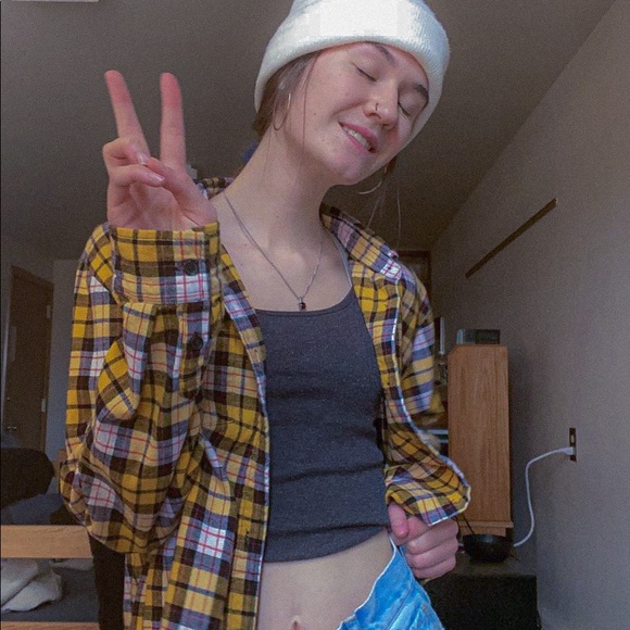 Profile Picture of Isabel Haberman (@isabel_haberman) on Poshmark