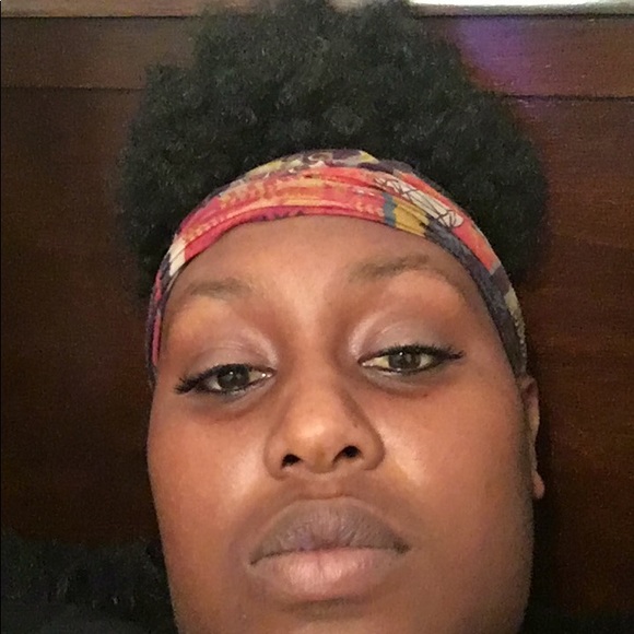 Profile Picture of Kristy Dupree (@kristydupree) on Poshmark