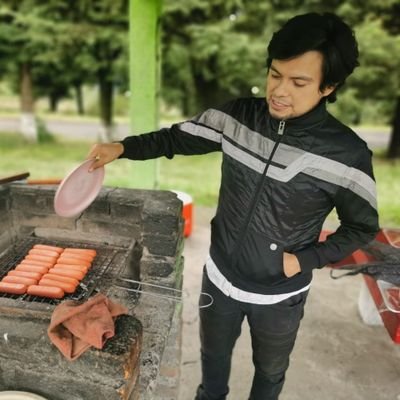 Profile Picture of Oliver Ted (@Oliver_Ted) on Twitter