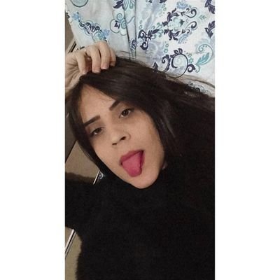 Profile Picture of Fernanda Ribeiro  🌸 (@Compli_ca_da) on Twitter